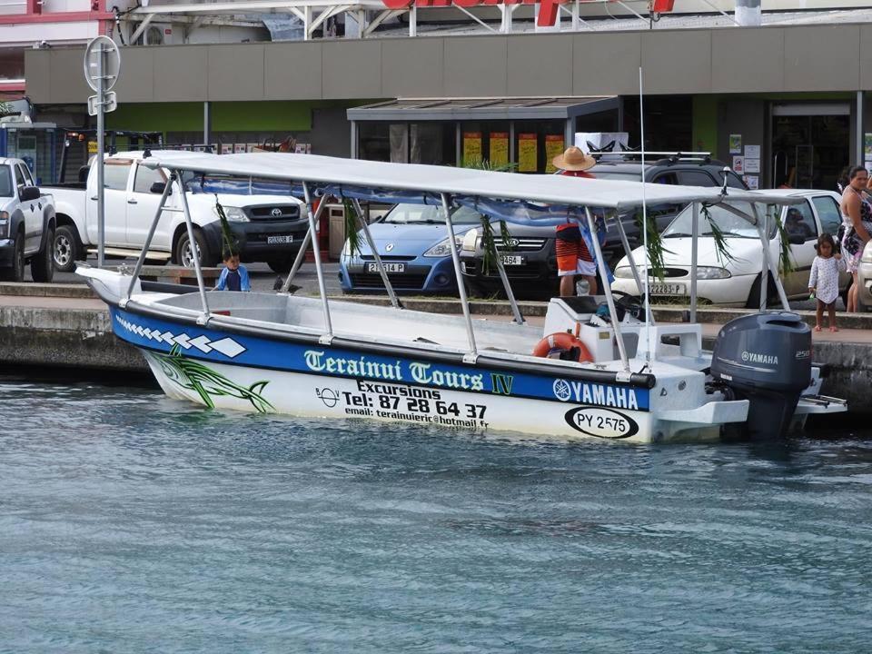 Pension Hibiscus Tahaa Uturoa Exteriör bild
